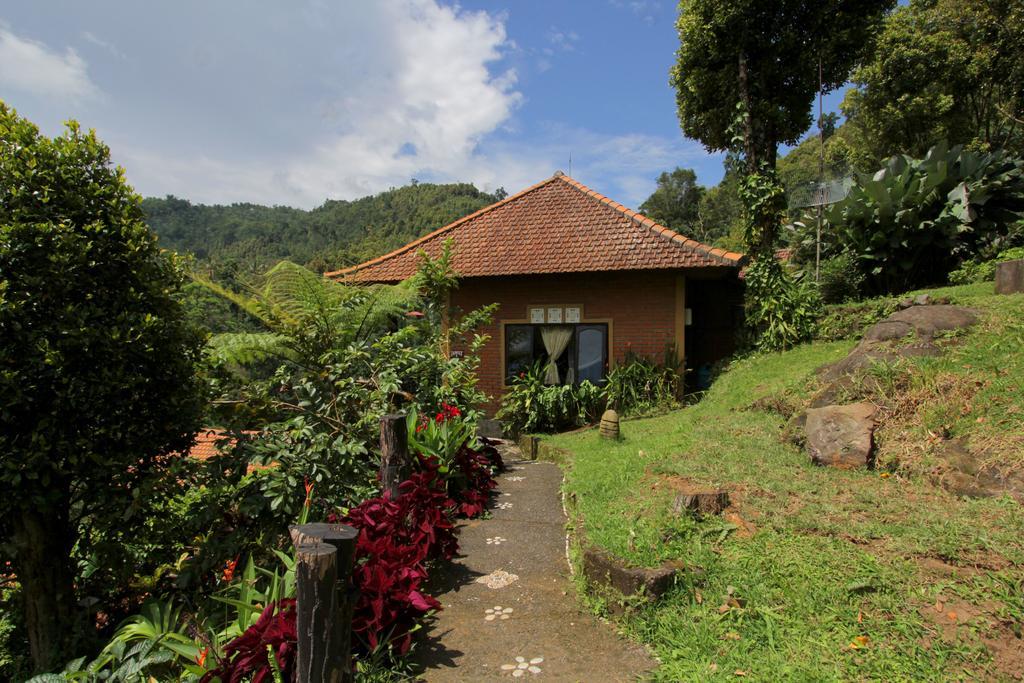 Munduk Melanting Cottages מראה חיצוני תמונה